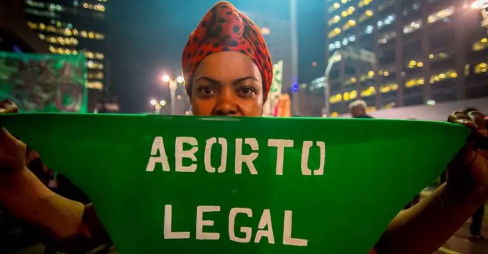 Após ter direito negado, Defensoria autoriza aborto de feto sem chances de vida na Bahia