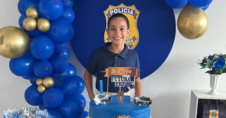 Menina faz festa de aniversário com tema 'PRF' e recebe visita surpresa de agentes na Bahia