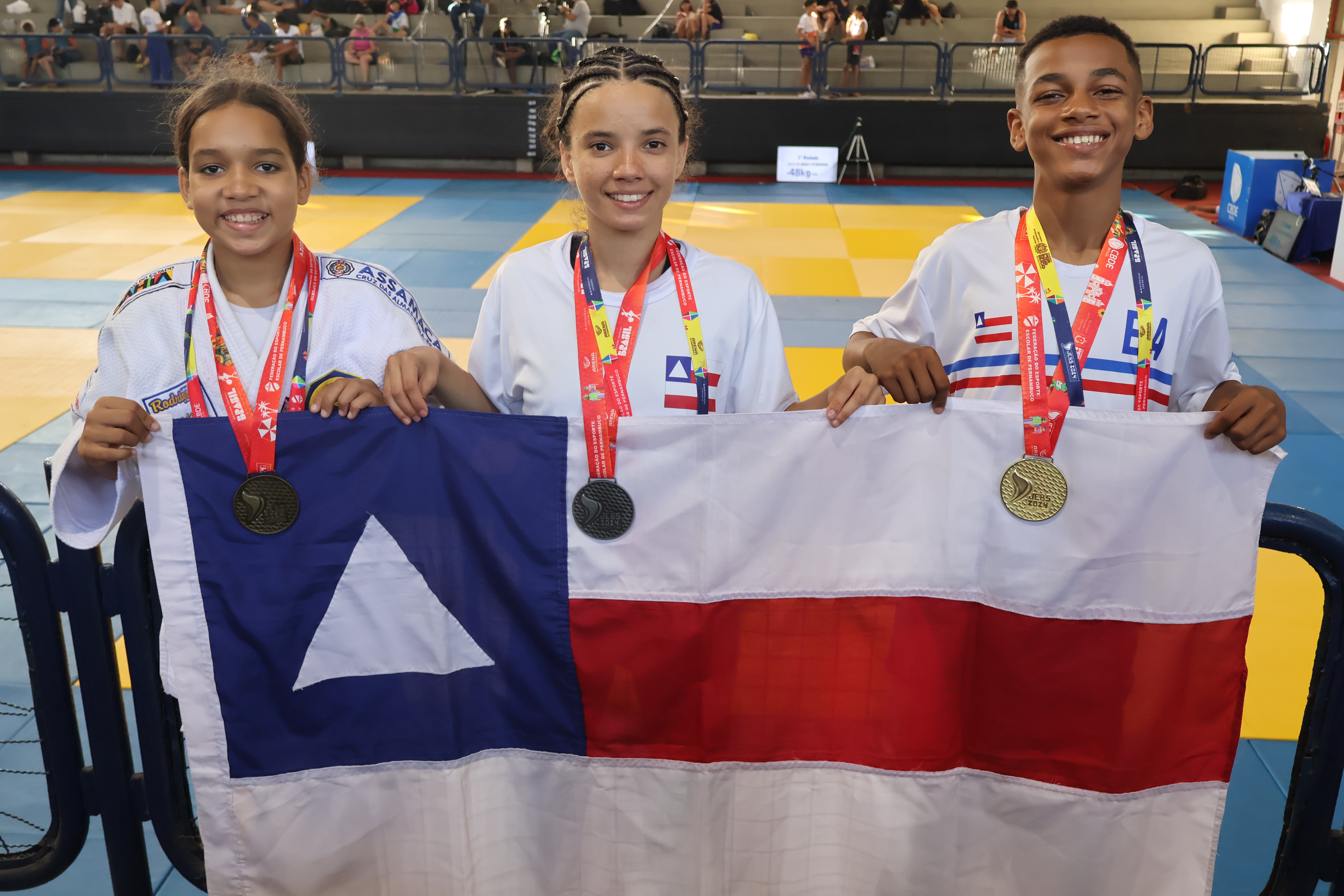 Estudantes baianos somam 23 medalhas nos Jogos Escolares que acontecem em Recife