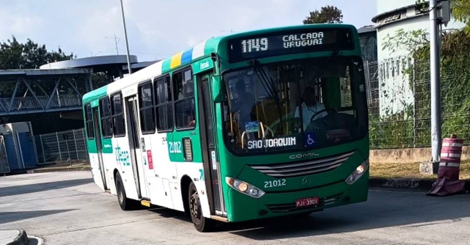 Ônibus seguem sem circular no bairro do Uruguai nesta segunda-feira (30)