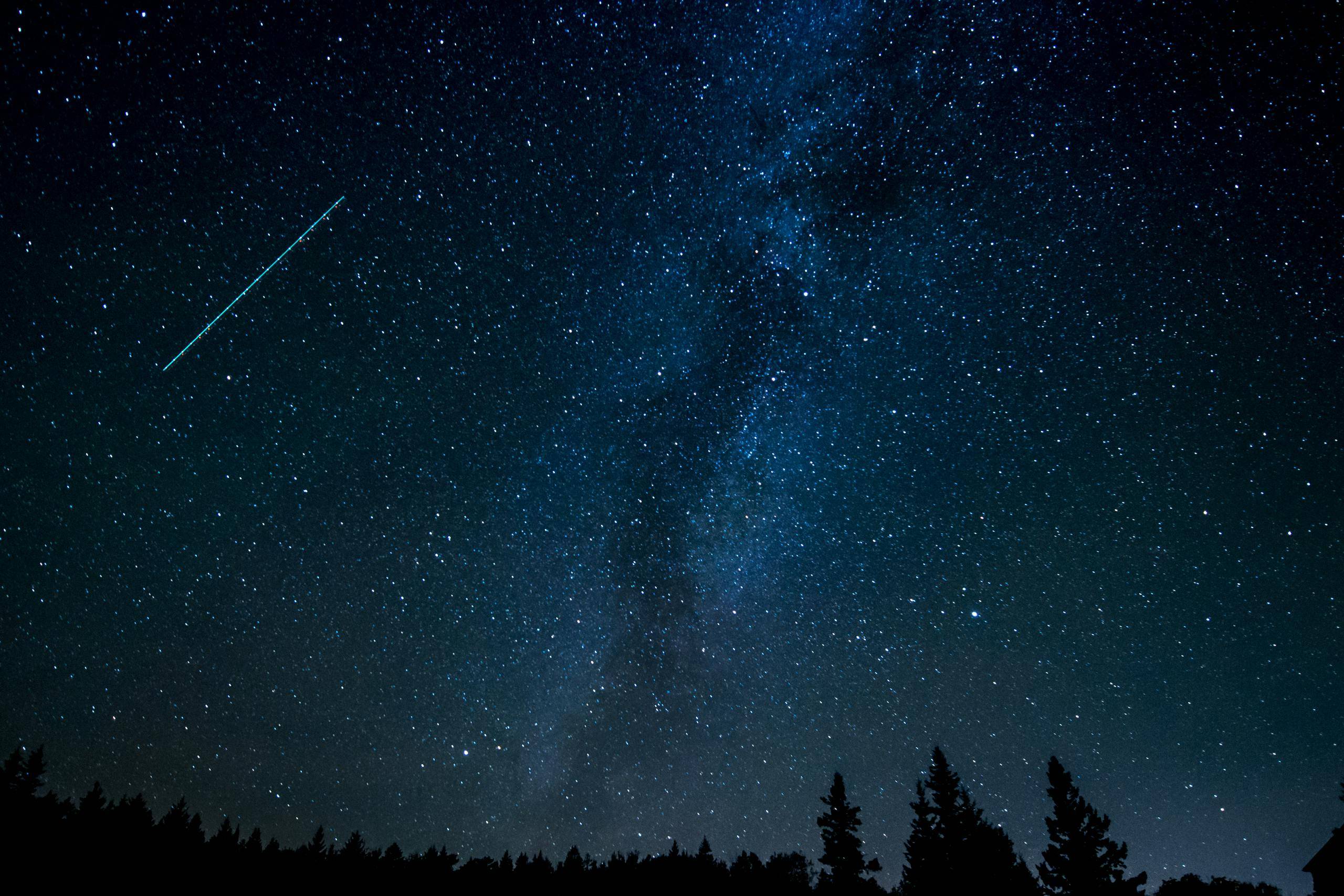 'Cometa do Século': fenômeno atinge a distância mais próxima do Sol; saiba como pode ser visto