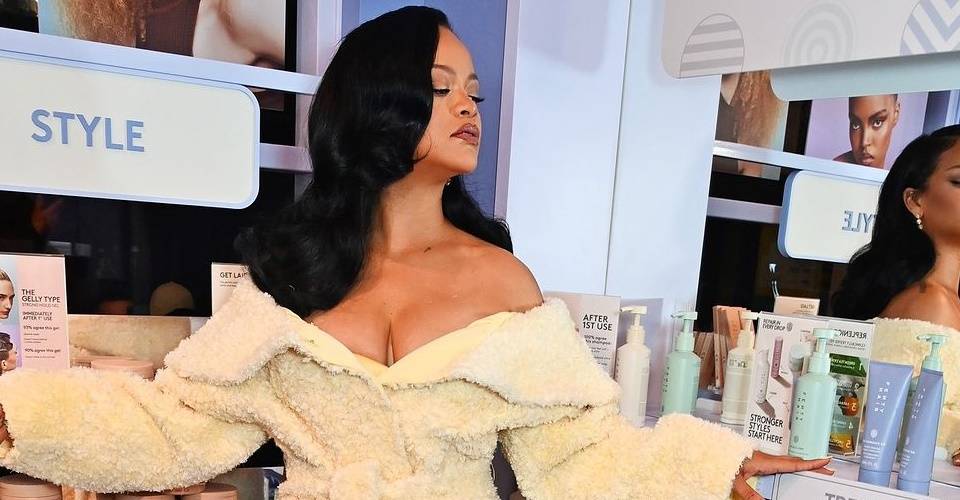 'É a Bahia': Rihanna escolhe Salvador para anunciar lançamento de linha de cosméticos no Brasil