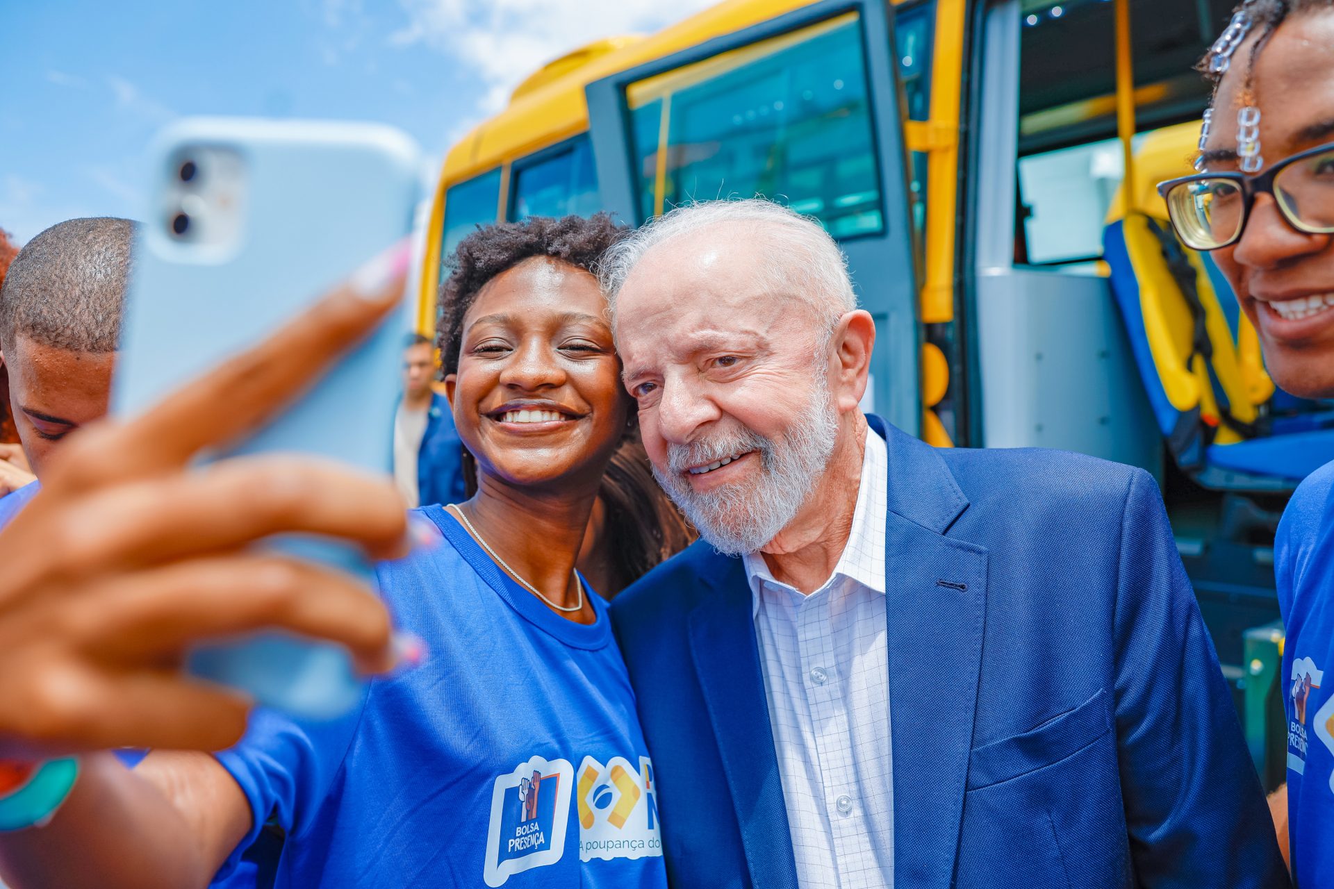 Em Salvador, Lula faz discurso ameno e sem críticas a rivais