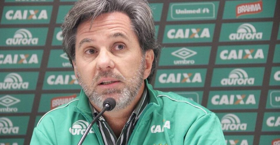 Vítima em voo da Chapecoense, ex-técnico do Vitória tem biografia lançada em Salvador