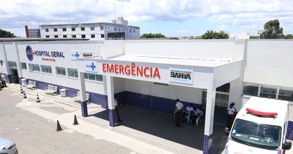 Mulher é morta com vários tiros dentro de casa no bairro de Itapuã