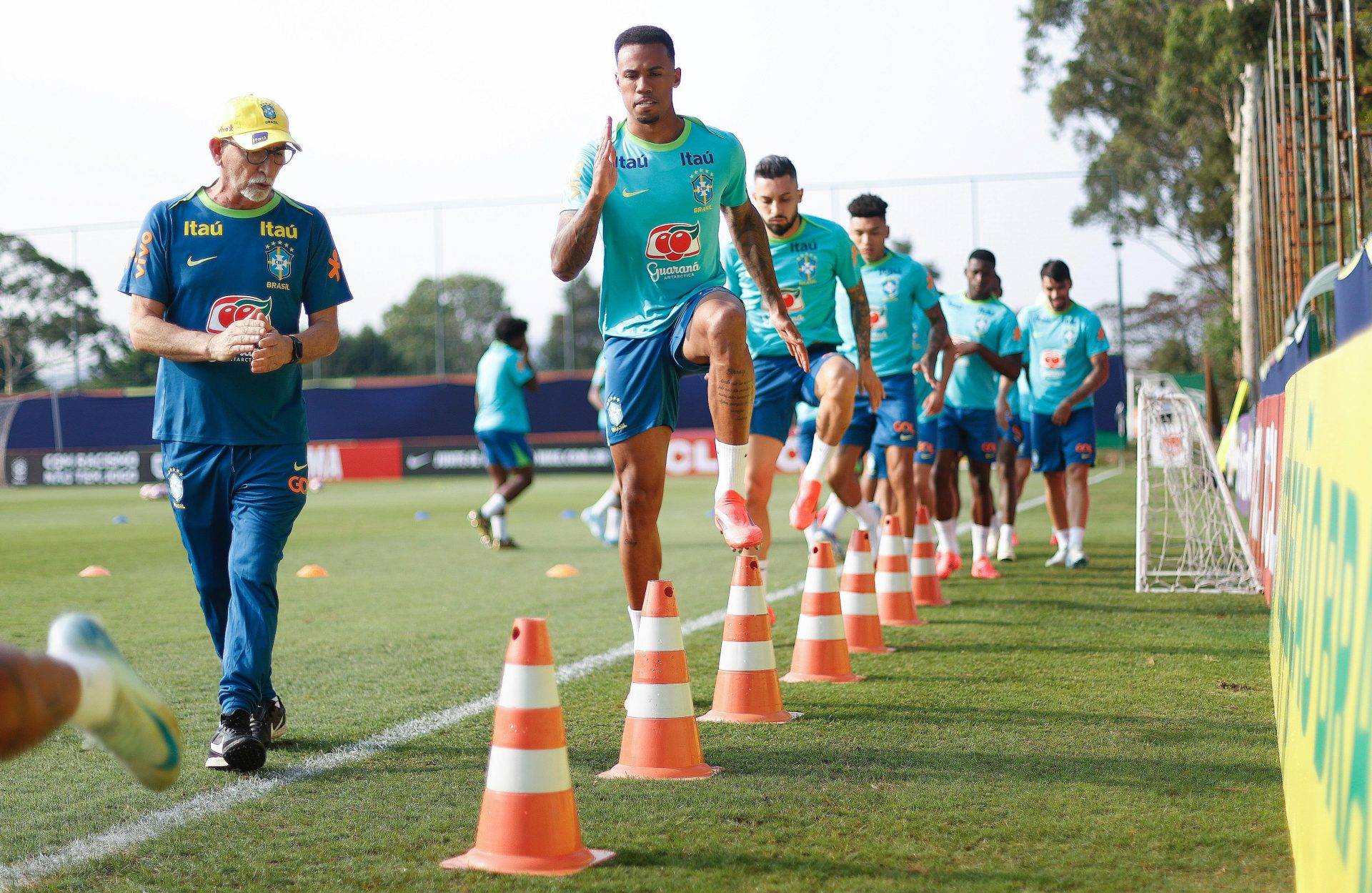 Brasil faz preparação para jogo contra o Chile pelas eliminatórias da Copa do Mundo 2026