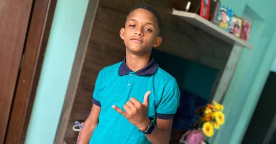 Adolescente é morto a caminho de casa em Simões Filho; família acusa Rondesp