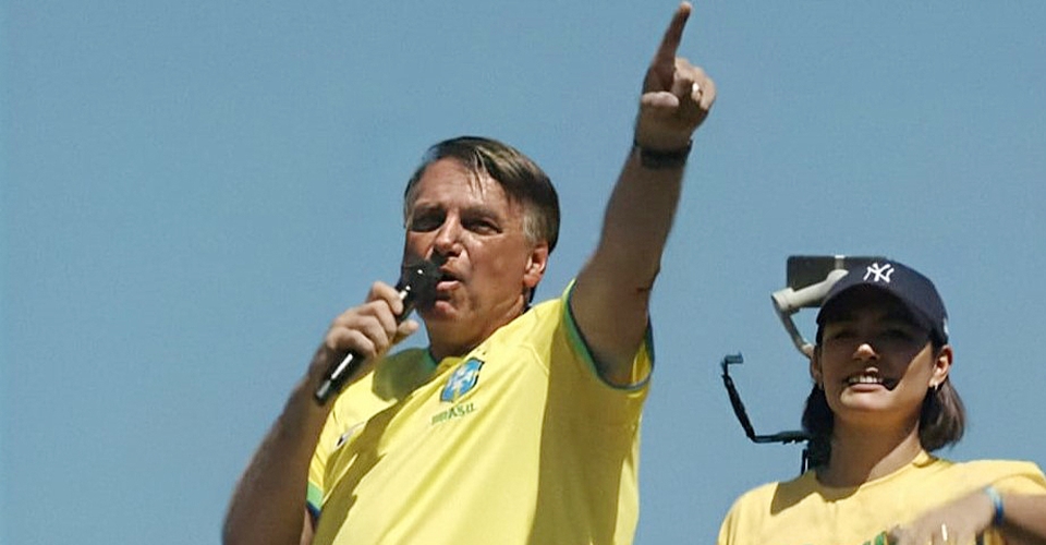 Bolsonaro afirma que será candidato da direita em 2026, apesar de inelegível