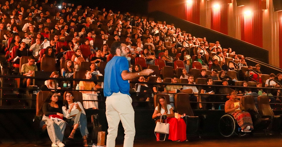 Enem 2024: aulão e atividades gratuitas de revisão acontecem em salas de cinema de Salvador