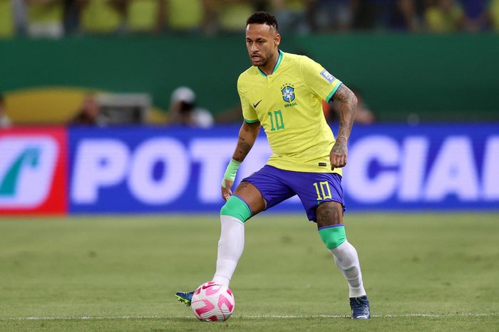 Dorival explica ausência de Neymar em convocação e revela conversa que teve com o atleta