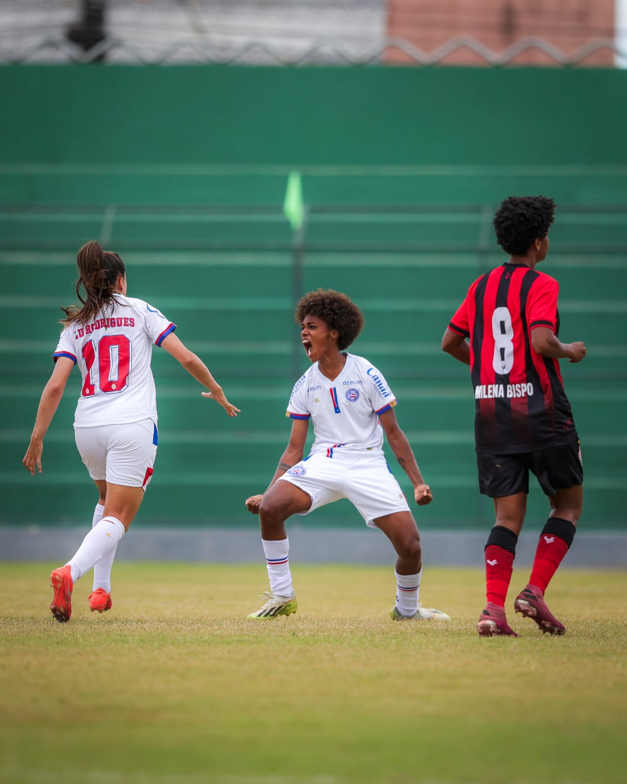 Bahia vence Vitória em primeiro jogo das finais do Campeonato Baiano de Futebol Feminino